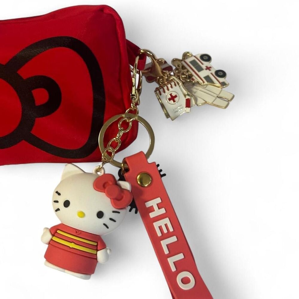Cute & Convenient Hello Kitty Travel Bundle – 8-Piece Gift